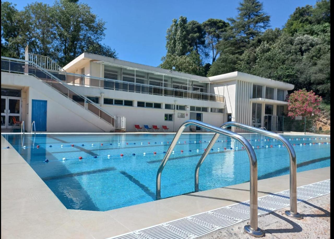La Pinede De Manon Bed and Breakfast Barjols Εξωτερικό φωτογραφία